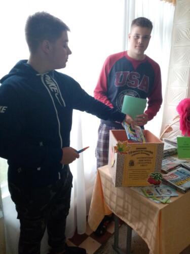 IMG-c9b0c72f632c9be1d924633829c21e84-V